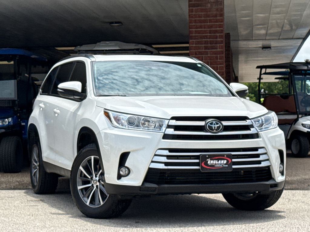 2019 Toyota Highlander XLE 4x2 V6's photo