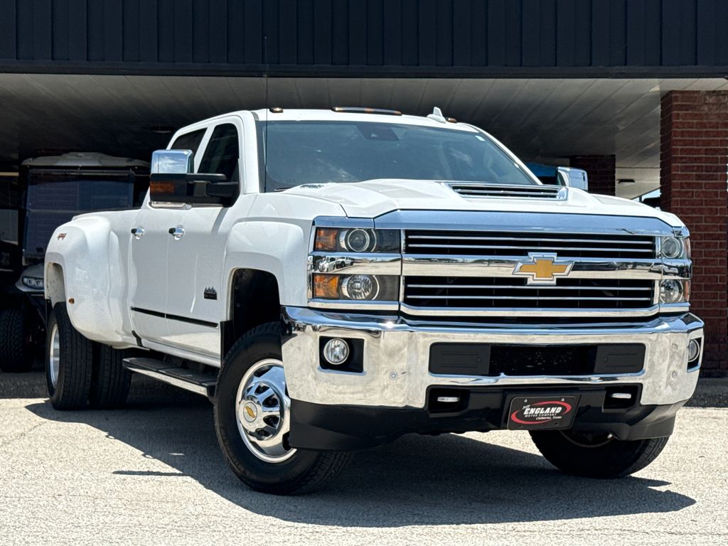 2017 Chevrolet Silverado 1500 High Country 4WD Crew Cab Long Box SRW|High Country 4WD Crew Cab Long Box DRW's photo