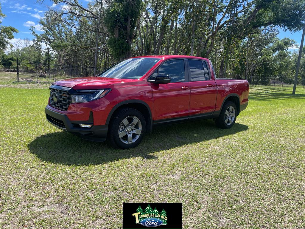 Radiant Red 2025 Honda Ridgeline TrailSport AWD Pickup Truck All-Wheel Drive 9-Speed Automatic