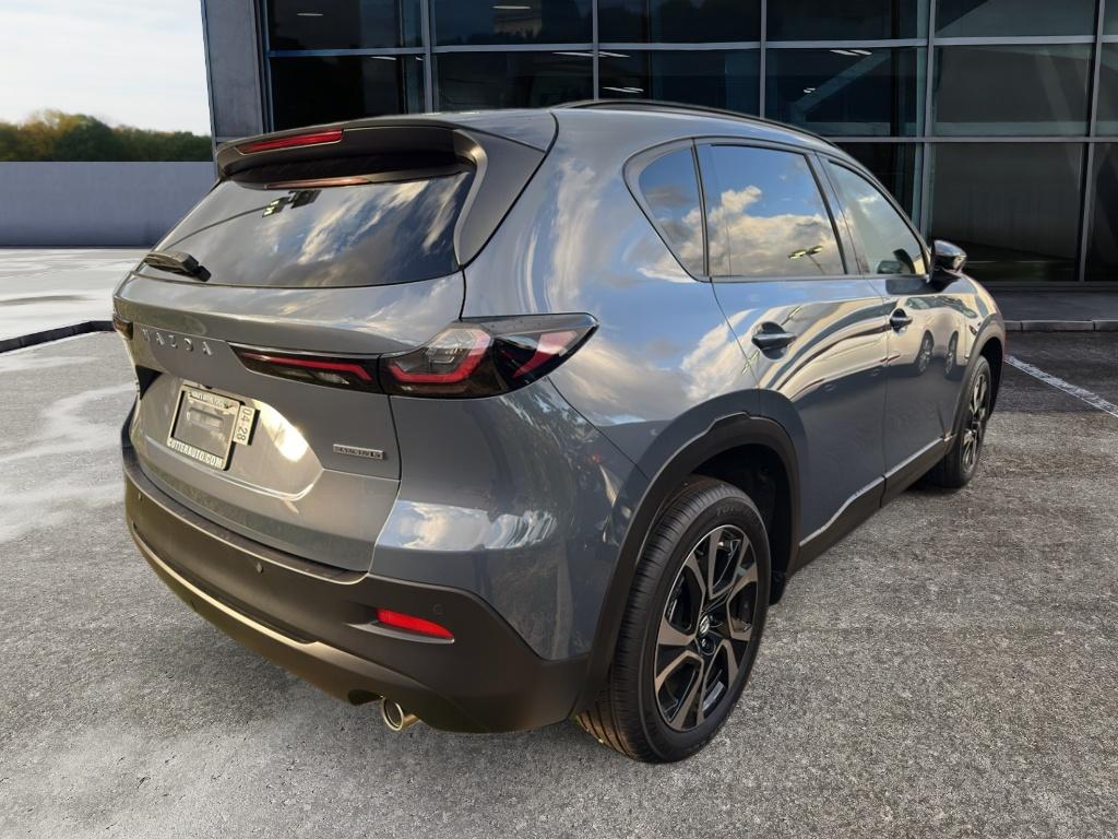 View vehicle photo 5