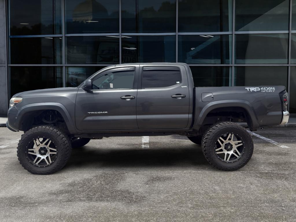 View vehicle photo 7