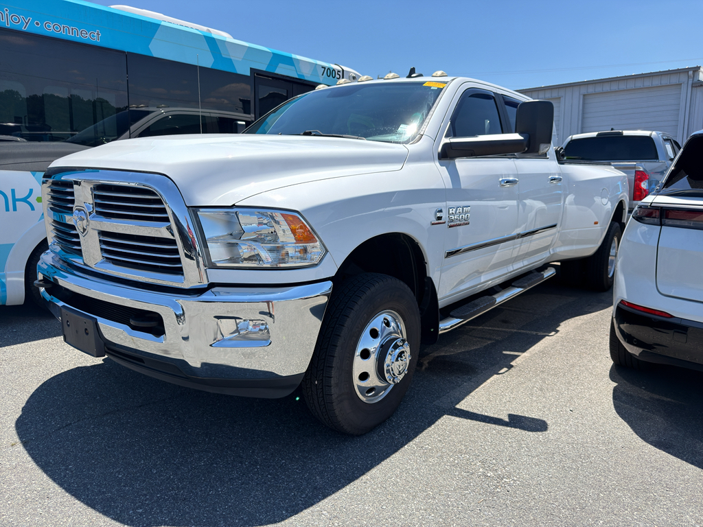 Bright White Clearcoat 2018 RAM 3500 Big Horn Crew Cab LB DRW 4WD Pickup Truck Four-Wheel Drive 6-Speed Automatic