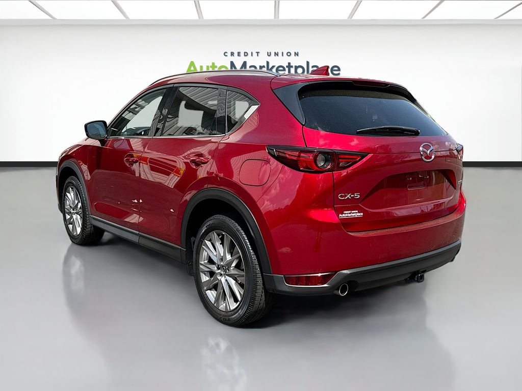 View vehicle photo 4