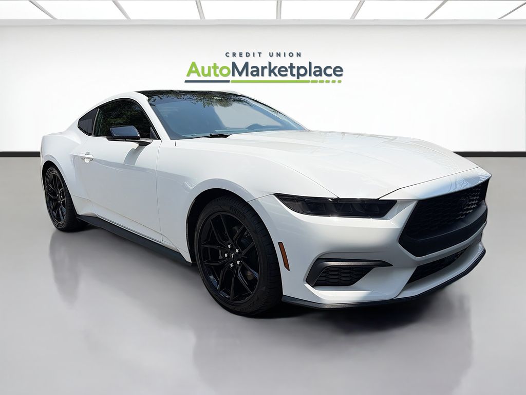 Oxford White 2025 Ford Mustang Coupe Rear-Wheel Drive Automatic