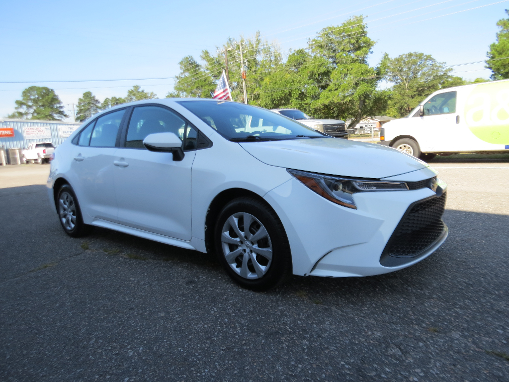 2022 Toyota Corolla LE FWD