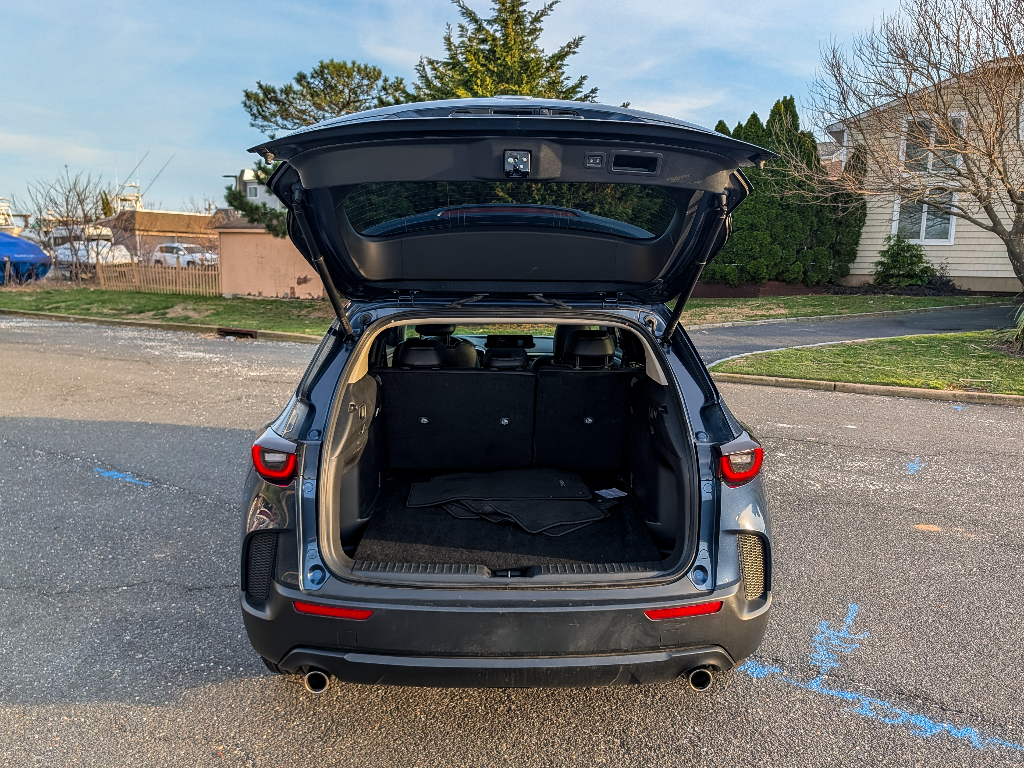 View vehicle photo 7