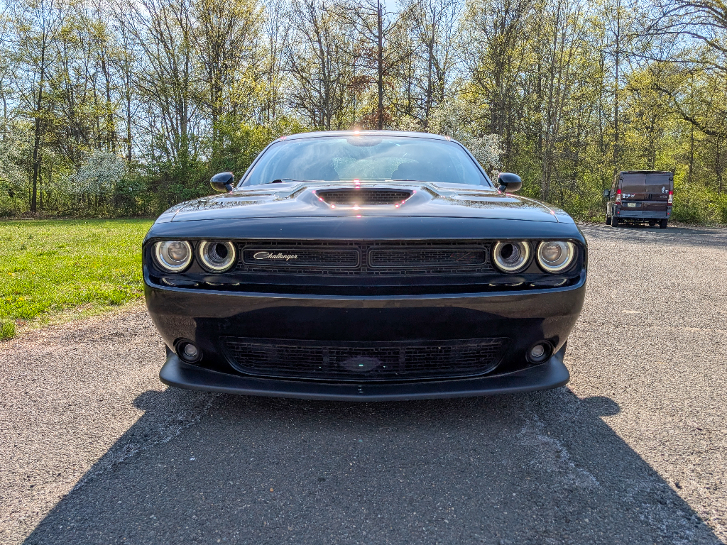 View vehicle photo 2