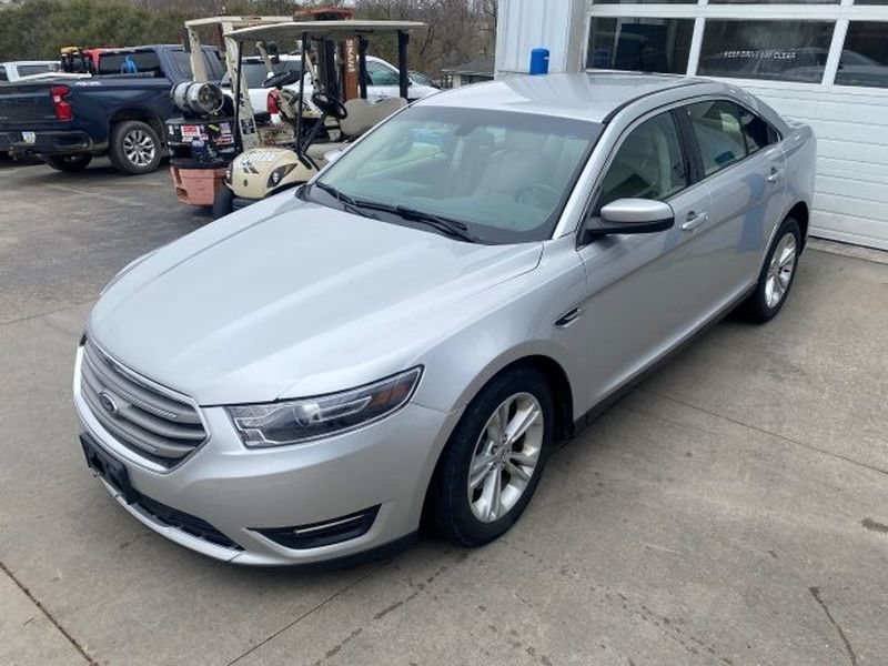INGOT SILVER 2019 Ford Taurus SEL FWD Sedan Front-Wheel Drive 6-Speed Automatic