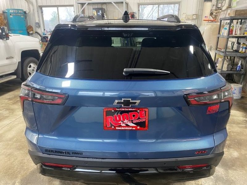 View vehicle photo 5