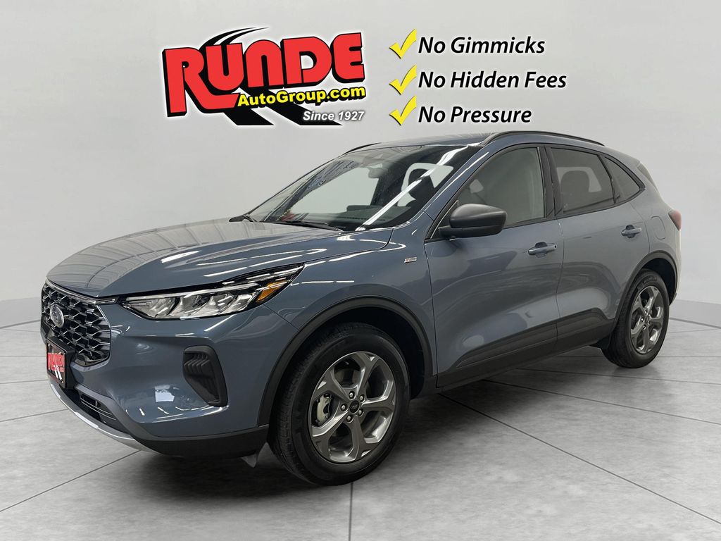 2026 Ford Escape ST-Line AWD