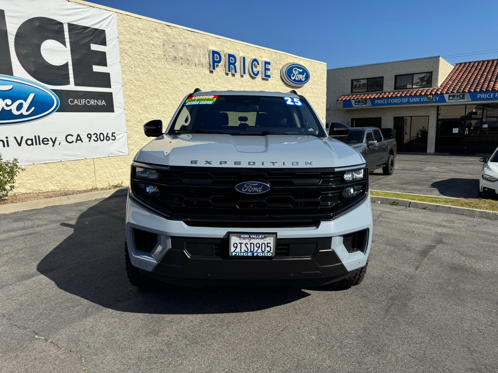 2025 Ford Expedition Active MAX's photo