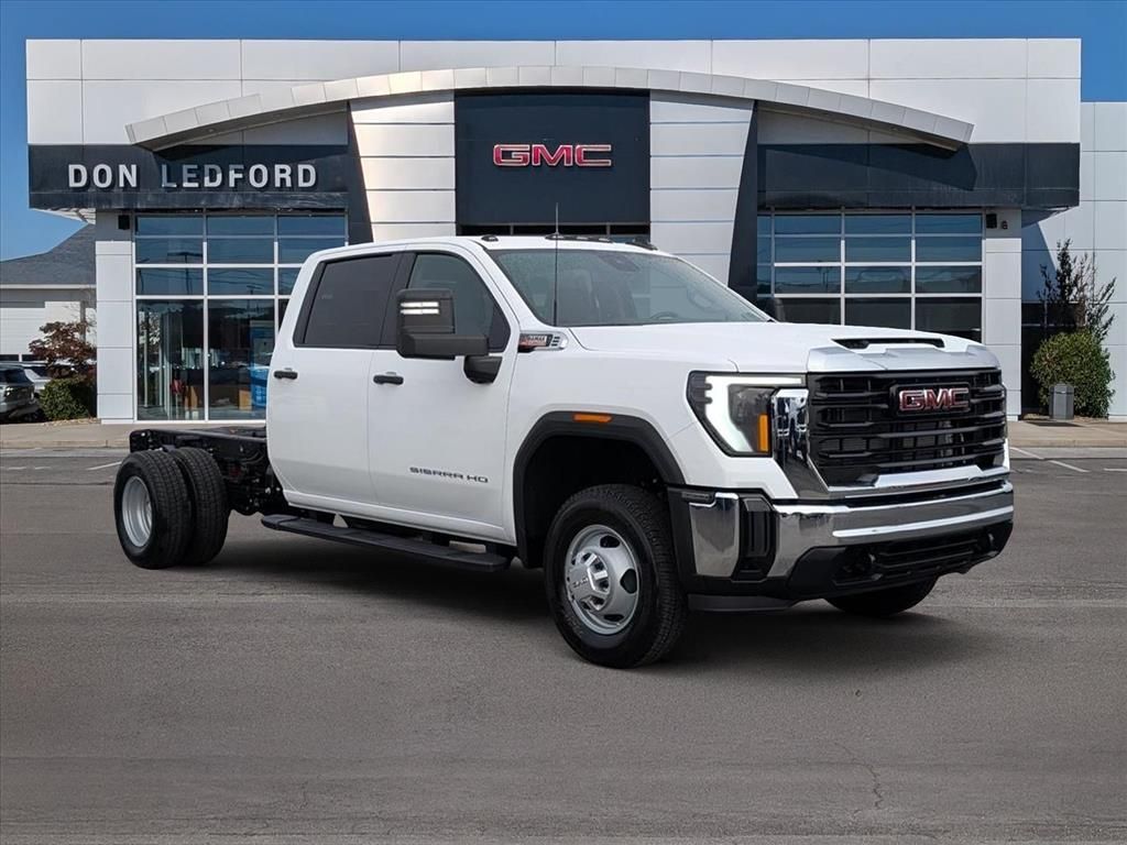 2026 GMC Sierra 3500HD Chassis Pro Crew Cab 4WD