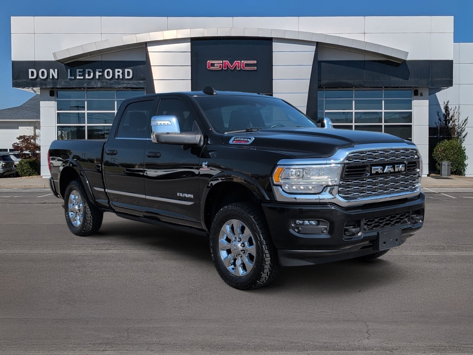  2024 RAM 2500 Limited Crew Cab 4WD   