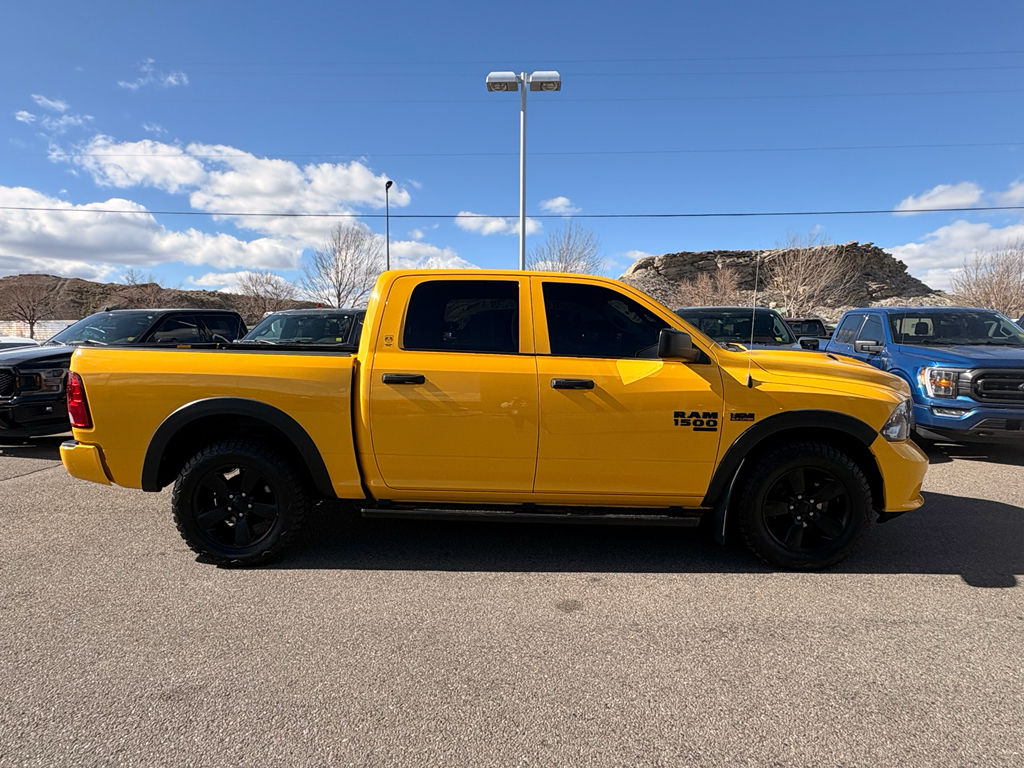 View vehicle photo 6