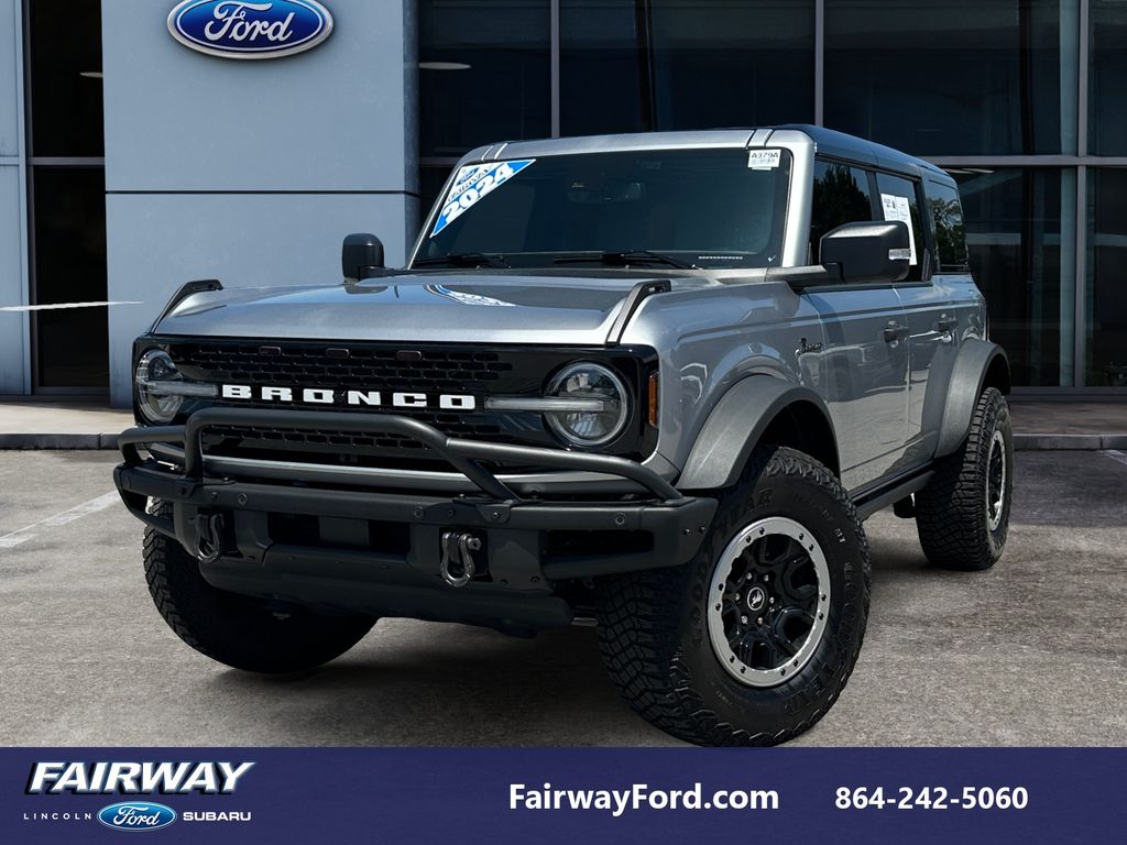 Iconic Silver Metallic 2024 Ford Bronco Wildtrak 4-Door 4WD SUV / Crossover Four-Wheel Drive Automatic