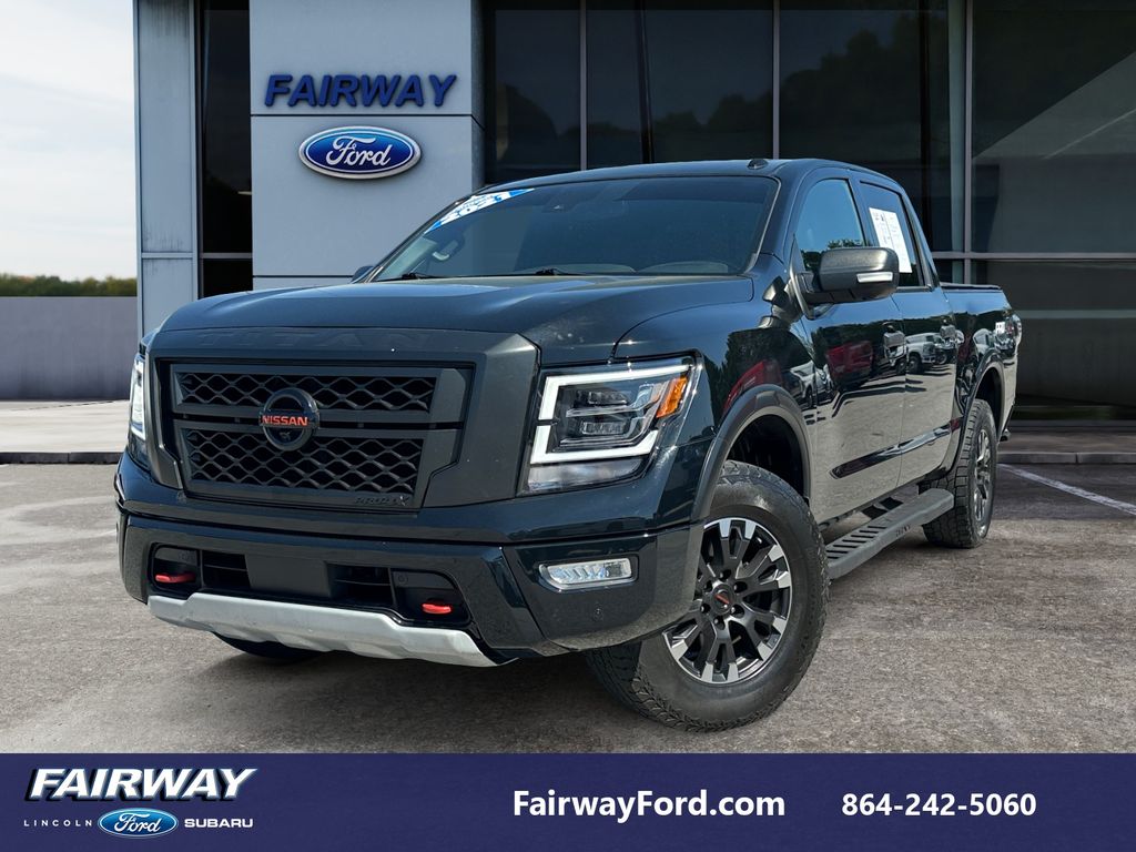 2021 Nissan Titan PRO-4X Crew Cab 4WD