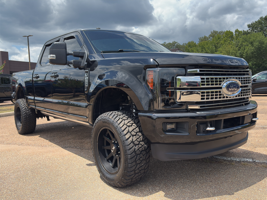 Shadow Black 2017 Ford F-250 Super Duty Pickup Truck Four-Wheel Drive 6-Speed Automatic