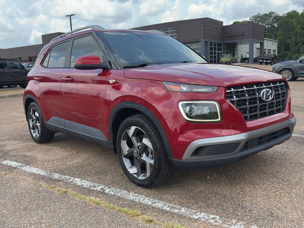 2022 Hyundai Venue Limited FWD