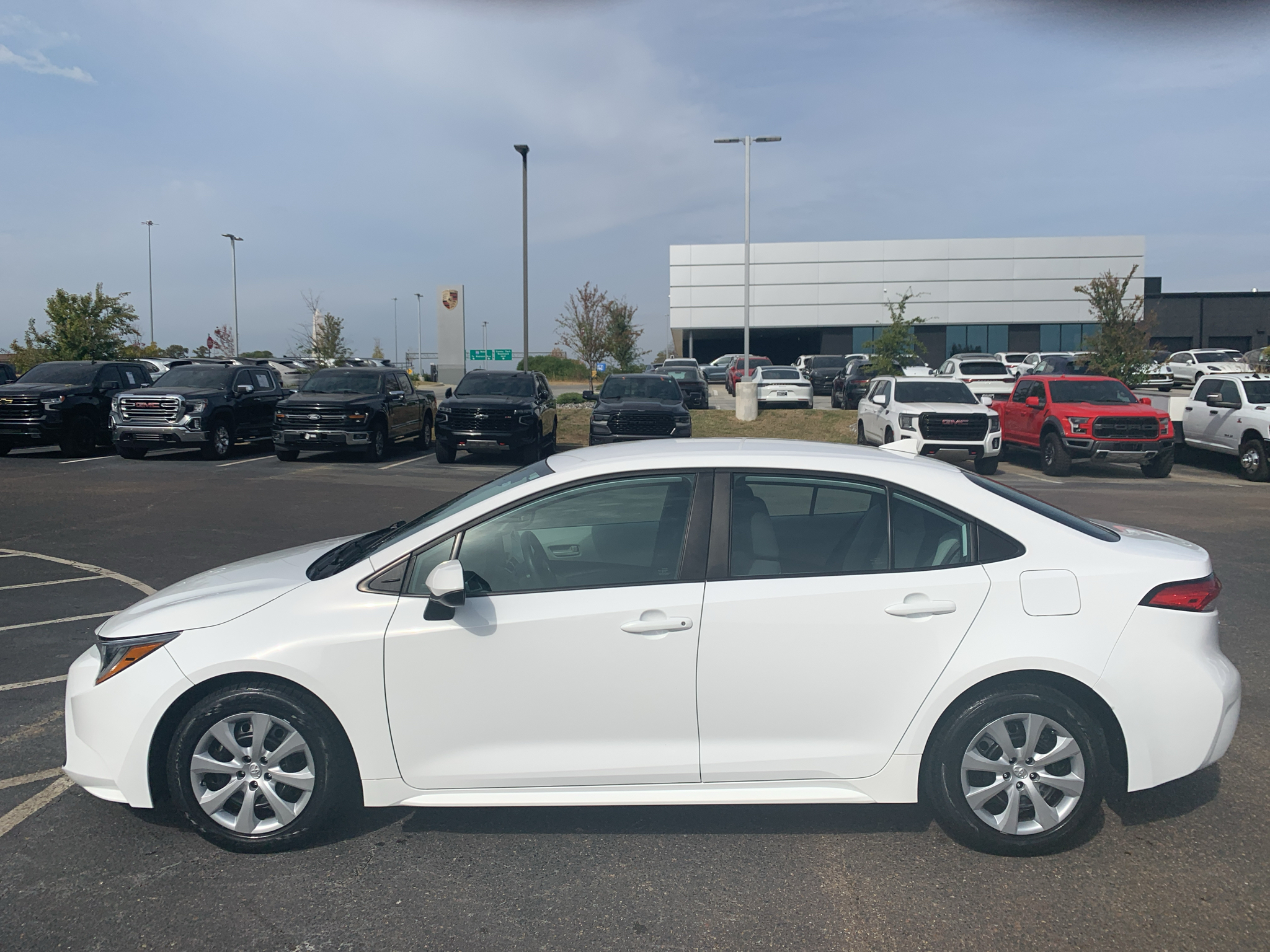 2023 Toyota Corolla LE FWD