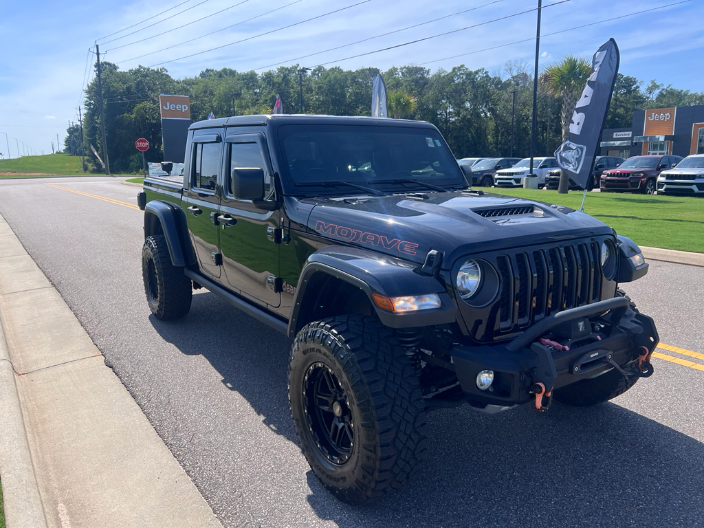  2021 Jeep Gladiator Mojave Crew Cab 4WD   