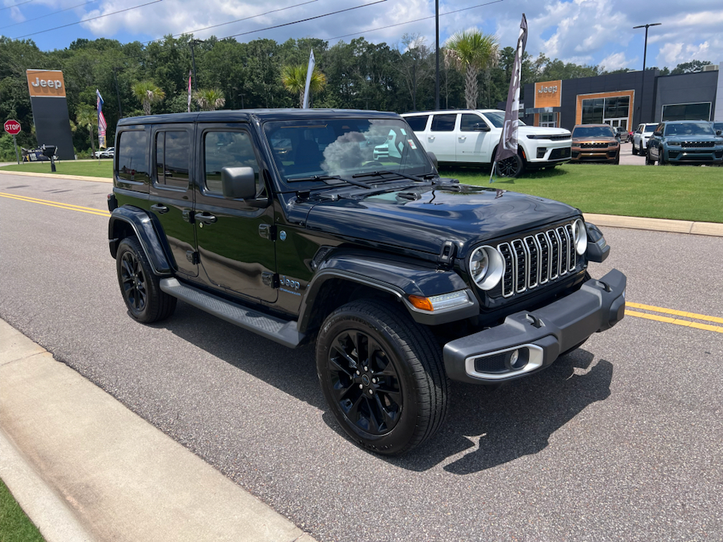 Black Clearcoat 2025 Jeep Wrangler 4xe SUV / Crossover Four-Wheel Drive 8-Speed Automatic