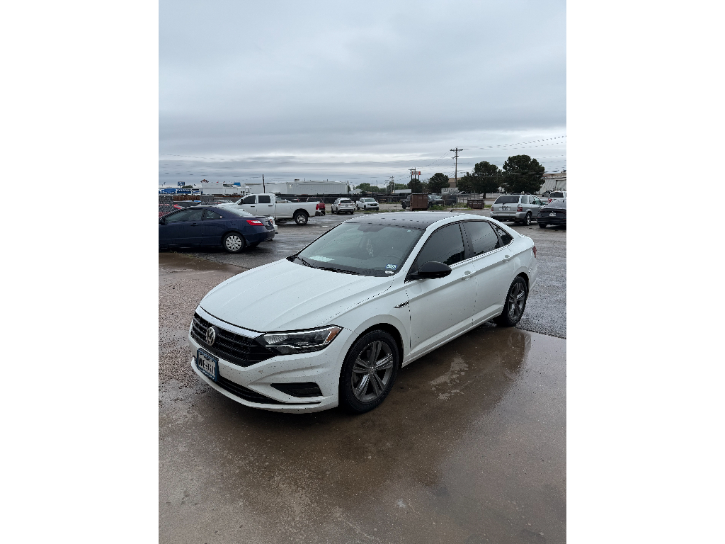 Pure White 2020 Volkswagen Jetta R-Line FWD Sedan Front-Wheel Drive 8-Speed Automatic