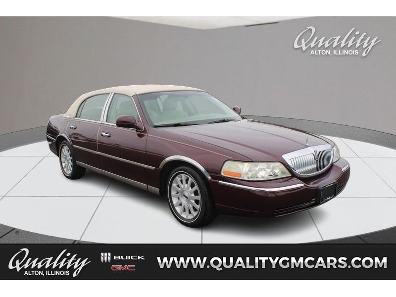 2006 Lincoln Town Car Signature