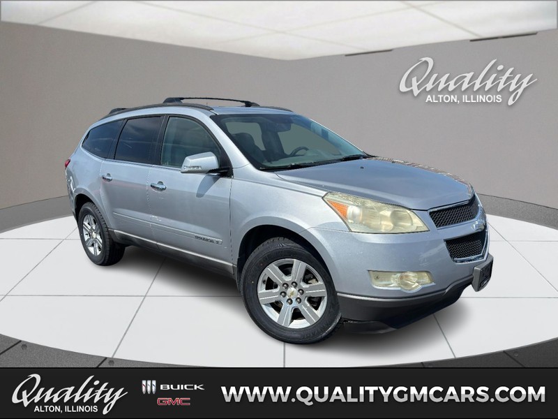 Silver Ice Metallic 2009 Chevrolet Traverse SUV / Crossover Front-Wheel Drive 6-Speed Automatic