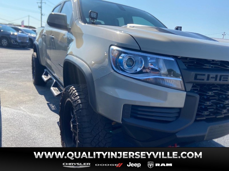 Sand Dune Metallic 2021 Chevrolet Colorado Pickup Truck Four-Wheel Drive 6-Speed Automatic