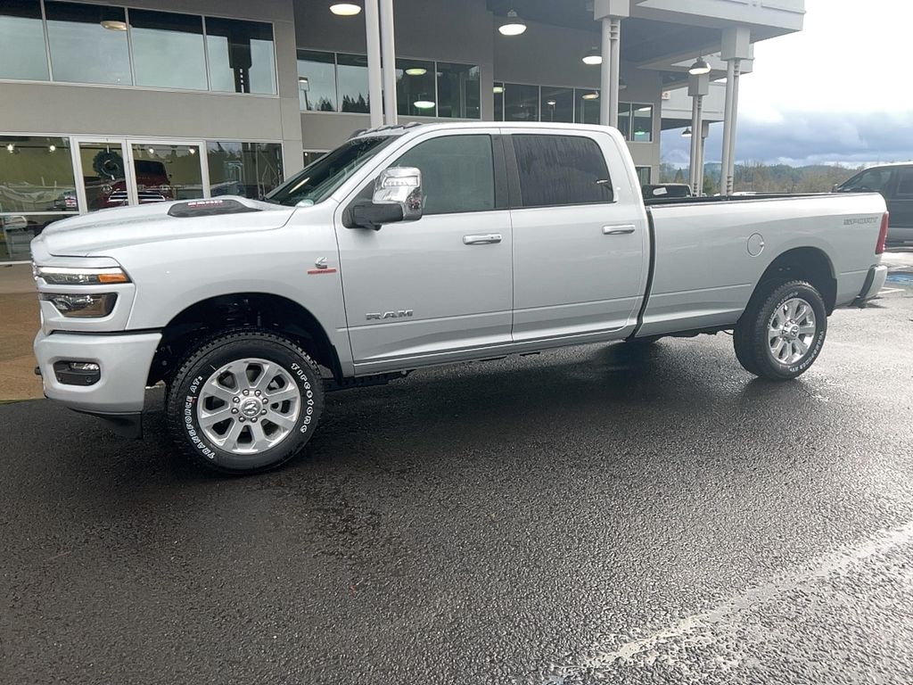 2026 RAM 2500 Laramie Crew Cab LB 4WD