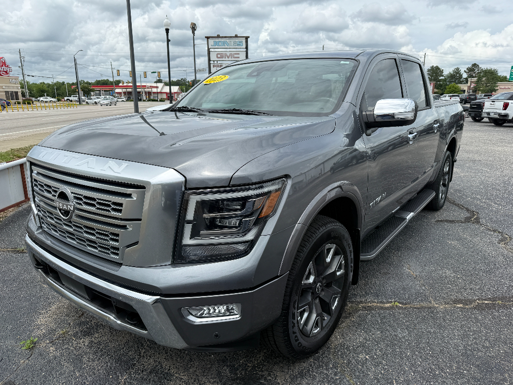 Gray (Gun Metallic) 2023 Nissan Titan Platinum Reserve Crew Cab 4WD Pickup Truck Four-Wheel Drive 9-Speed Automatic