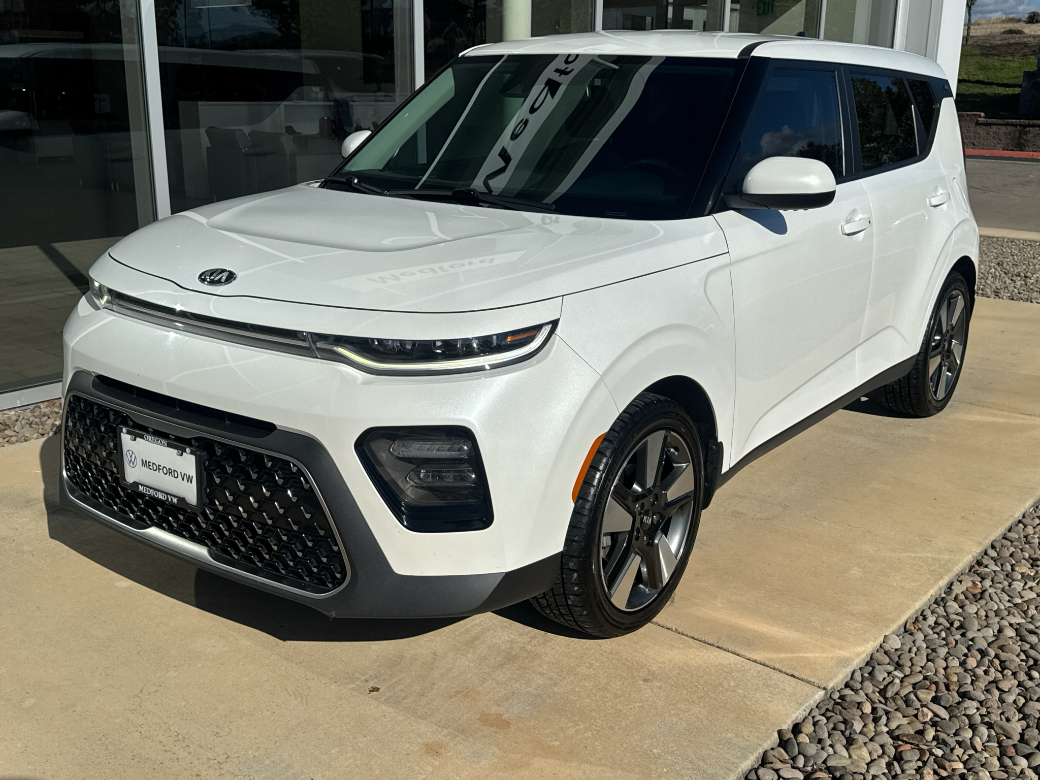 Snow White Pearl 2020 Kia Soul SUV / Crossover Front-Wheel Drive Continuously Variable Transmission