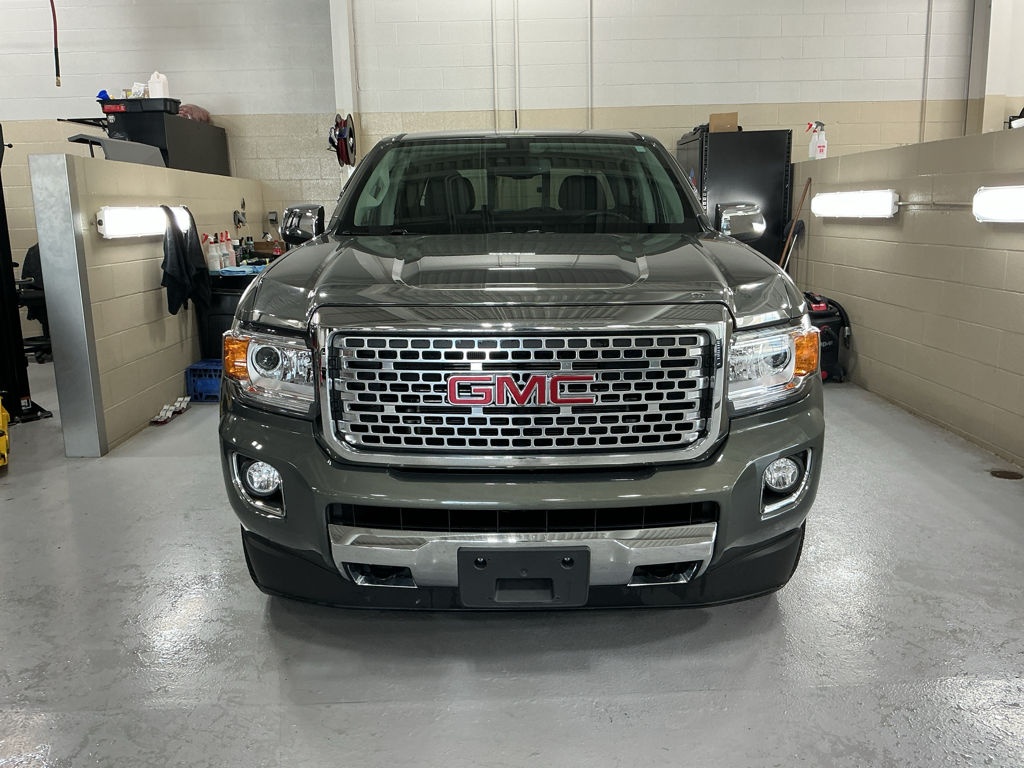 Mineral Metallic 2017 GMC Canyon Pickup Truck Four-Wheel Drive 8-Speed Automatic