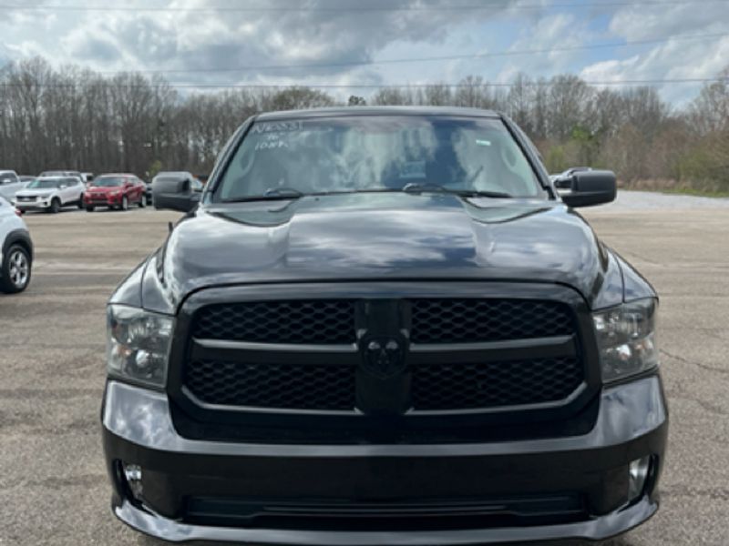 2016 RAM 1500 Express Quad Cab RWD