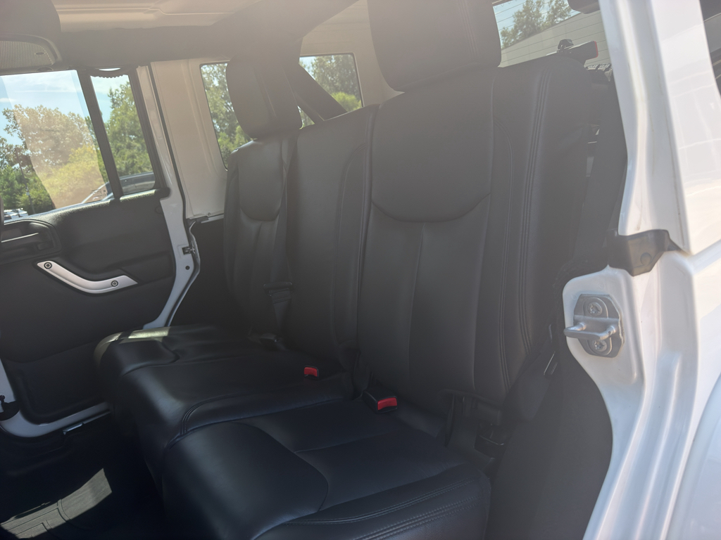  2016 Jeep Wrangler Unlimited Sahara 4WD   