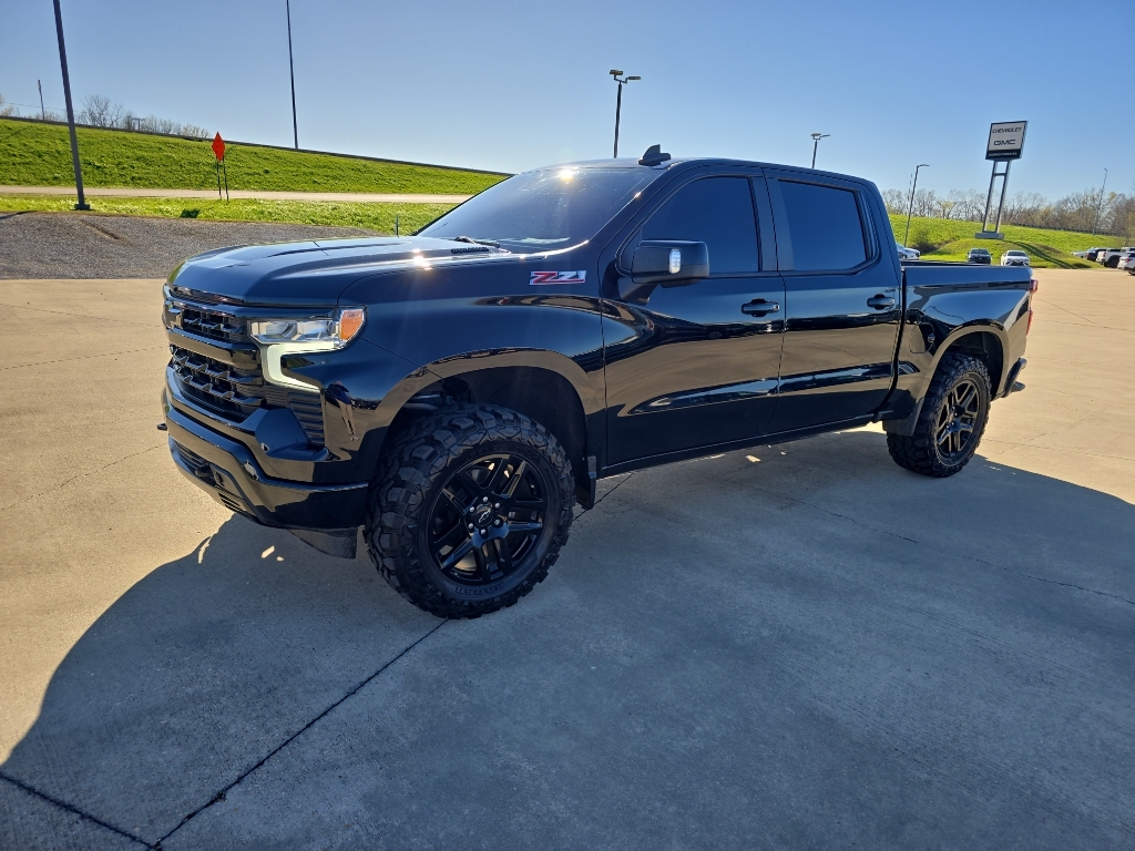2022 Chevrolet Silverado 1500 RST Crew Cab 4WD