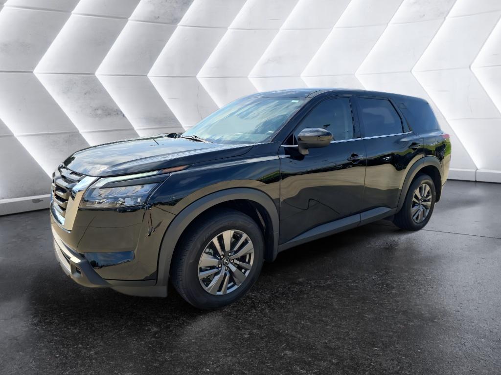 2023 Nissan Pathfinder S FWD