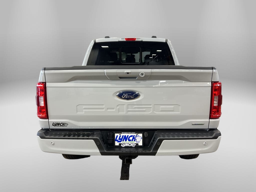 View vehicle photo 3