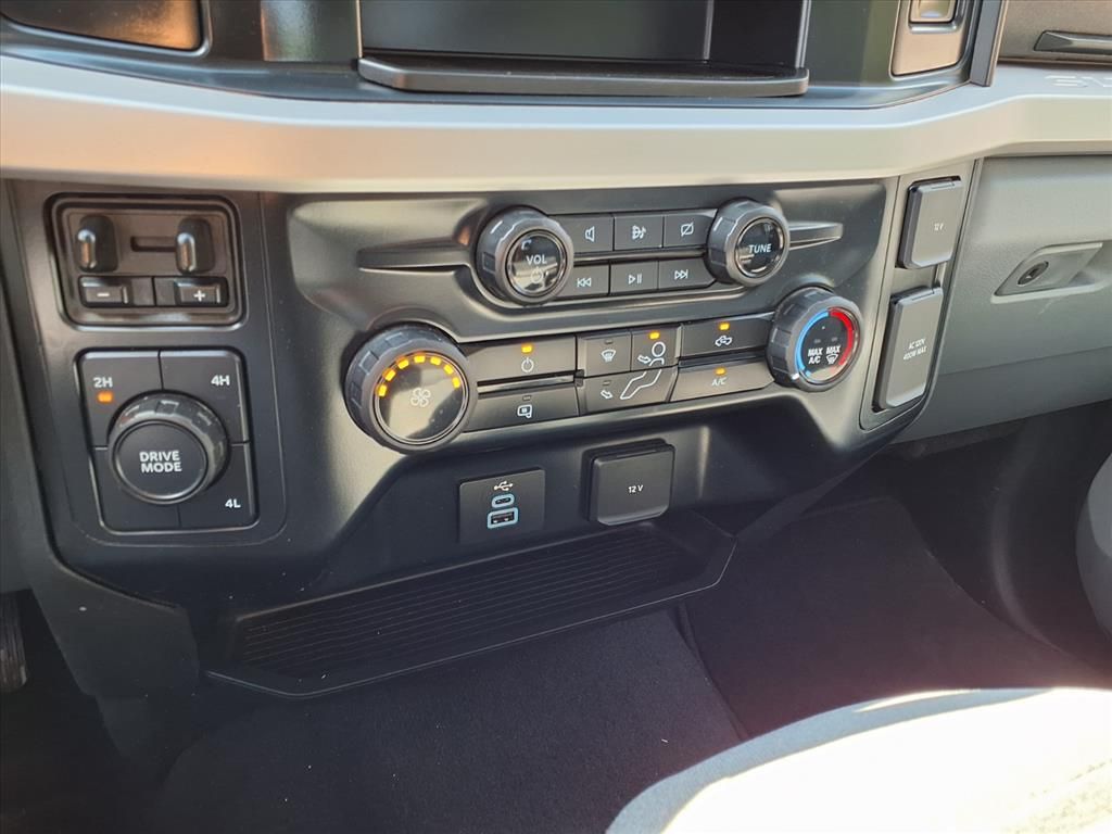 Used Car 2024 Ford F-250  Xlt For Sale Under $60,000 In Pleasanton, Texas