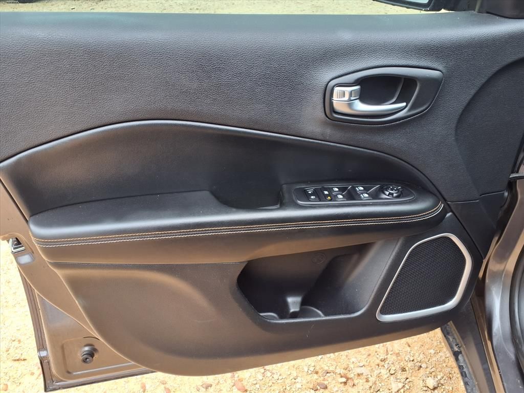 Used Car 2020 Jeep Compass  Latitude For Sale Under $20,000 In Pleasanton, Texas