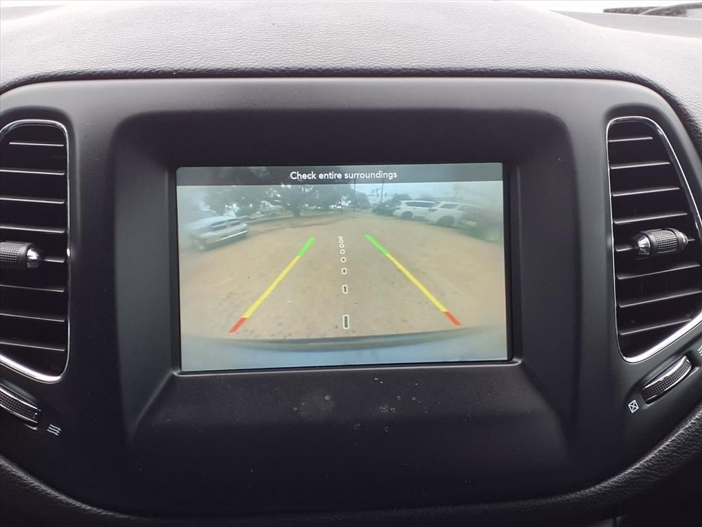 Used Car 2020 Jeep Compass  Latitude For Sale Under $20,000 In Pleasanton, Texas