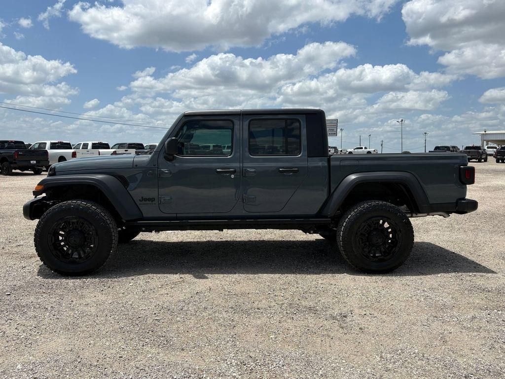 Used Car 2024 Jeep Gladiator  Sport For Sale Under $50,000 In Pleasanton, Texas