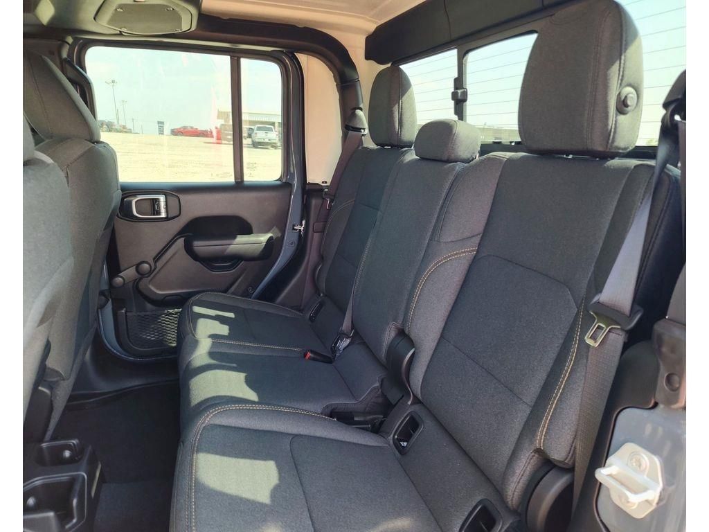 Used Car 2024 Jeep Gladiator  Sport For Sale Under $50,000 In Pleasanton, Texas