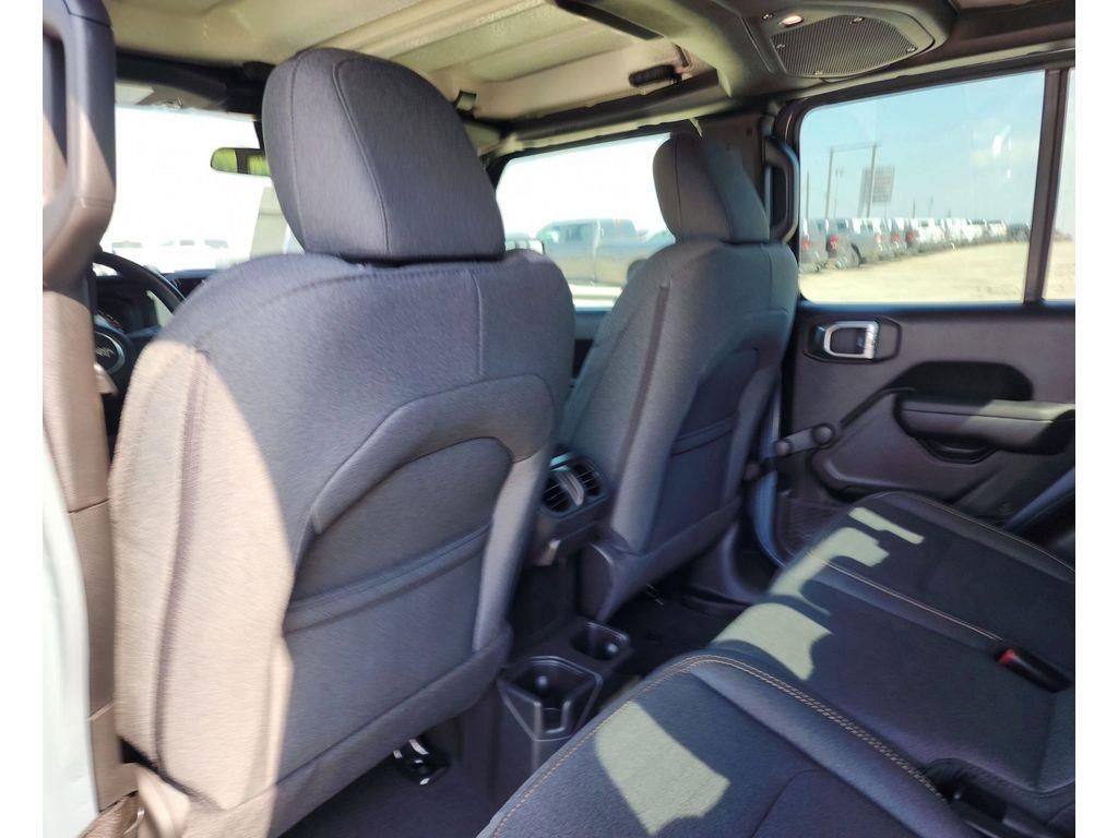 Used Car 2024 Jeep Gladiator  Sport For Sale Under $50,000 In Pleasanton, Texas