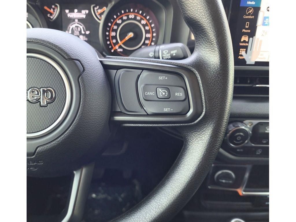 Used Car 2024 Jeep Gladiator  Sport For Sale Under $50,000 In Pleasanton, Texas