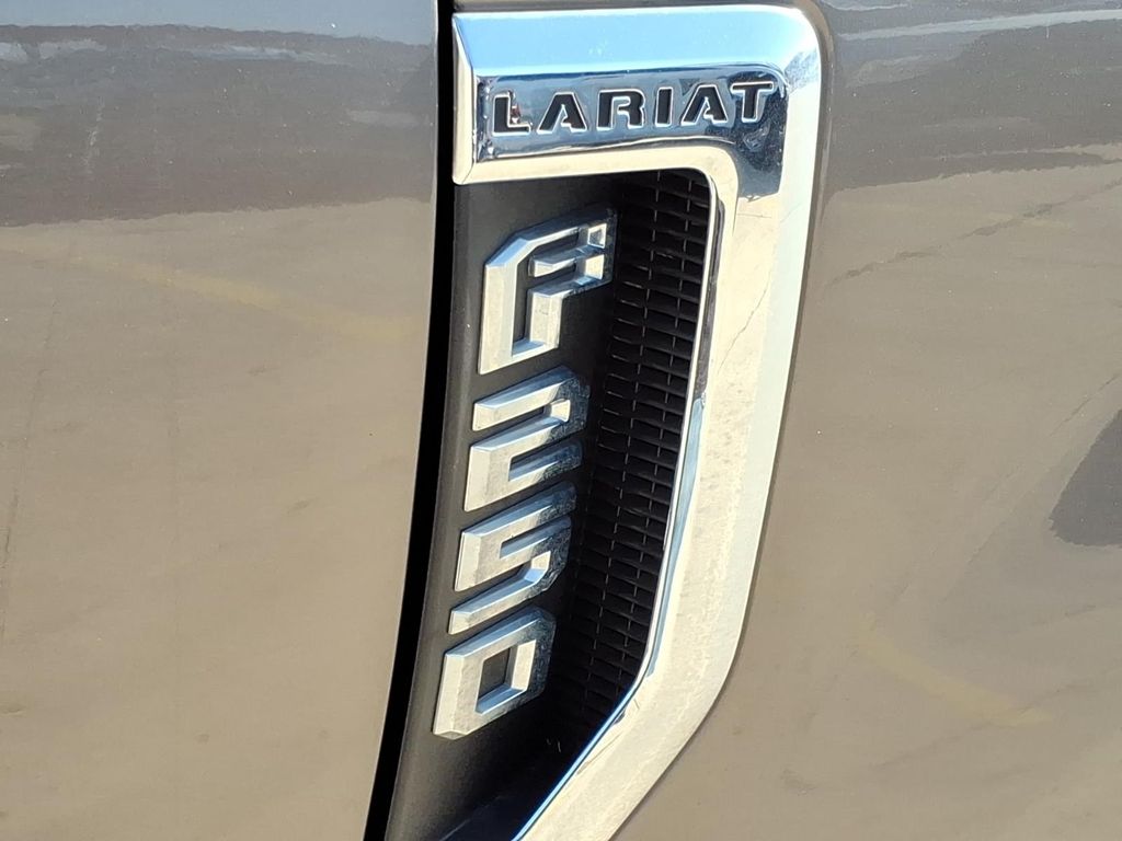 Used Car 2019 Ford F-250  Lariat For Sale Under $50,000 In Pleasanton, Texas