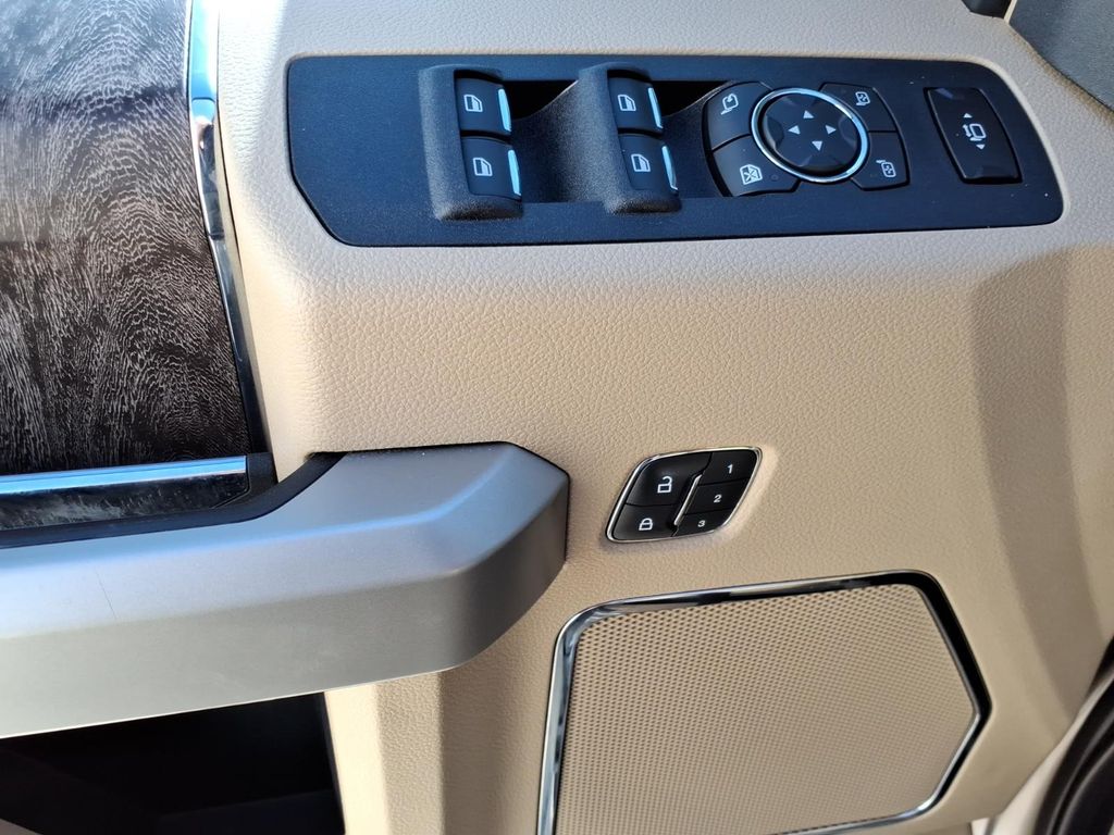 Used Car 2019 Ford F-250  Lariat For Sale Under $50,000 In Pleasanton, Texas