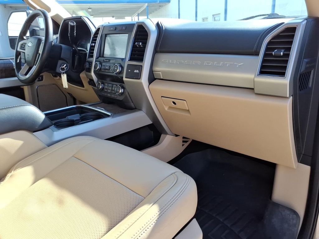 Used Car 2019 Ford F-250  Lariat For Sale Under $50,000 In Pleasanton, Texas