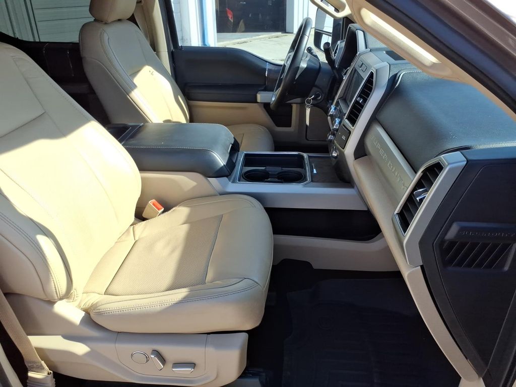 Used Car 2019 Ford F-250  Lariat For Sale Under $50,000 In Pleasanton, Texas