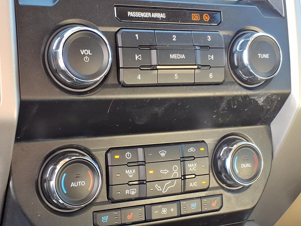 Used Car 2019 Ford F-250  Lariat For Sale Under $50,000 In Pleasanton, Texas